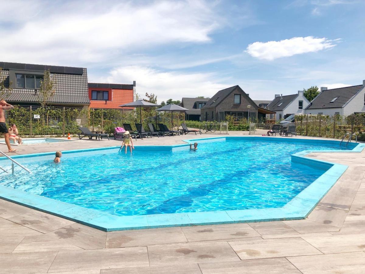 Chalet 536 Op Recreatiepark De Wielen سينت مارتن المظهر الخارجي الصورة