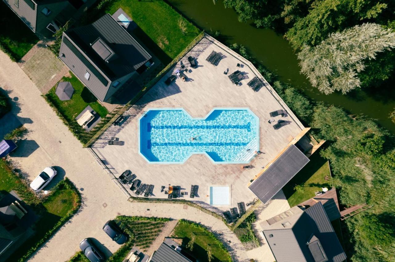 Chalet 536 Op Recreatiepark De Wielen سينت مارتن المظهر الخارجي الصورة